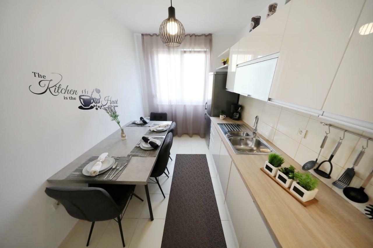 Dioniz Lägenhet Zadar Exteriör bild